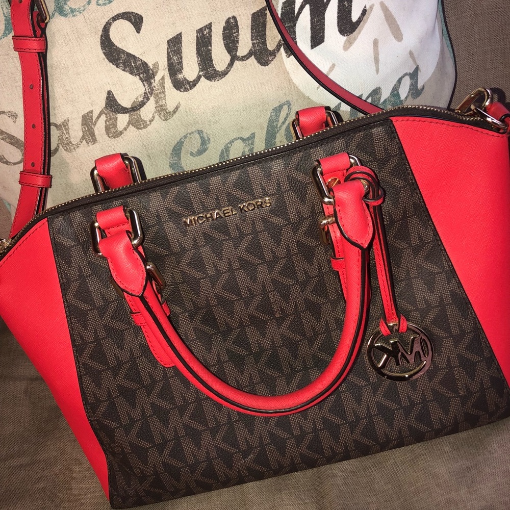 Authentic Michael Kors purse and wallet